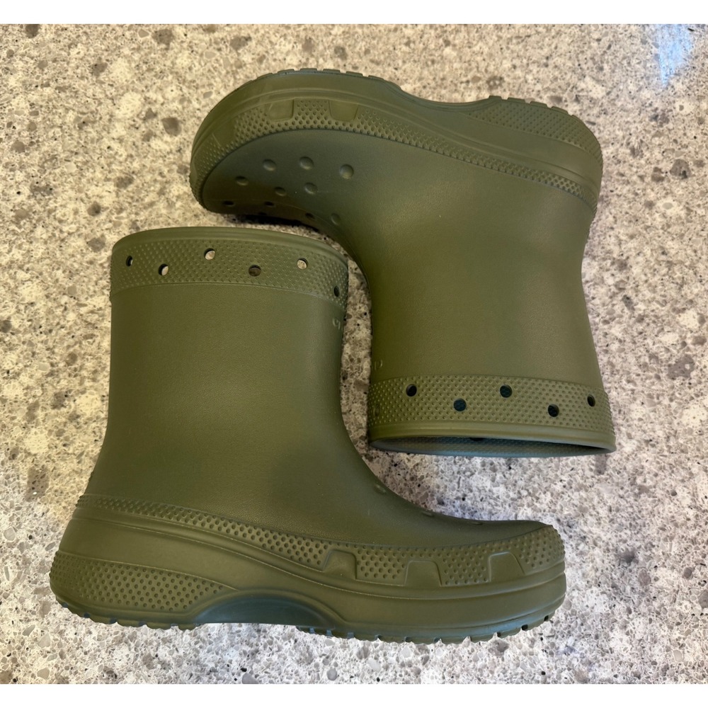 Crocs NWOT Adult Unisex Classic Army Green Waterproof Rain Boots Mens 7 Womens 9 - Picture 2 of 11